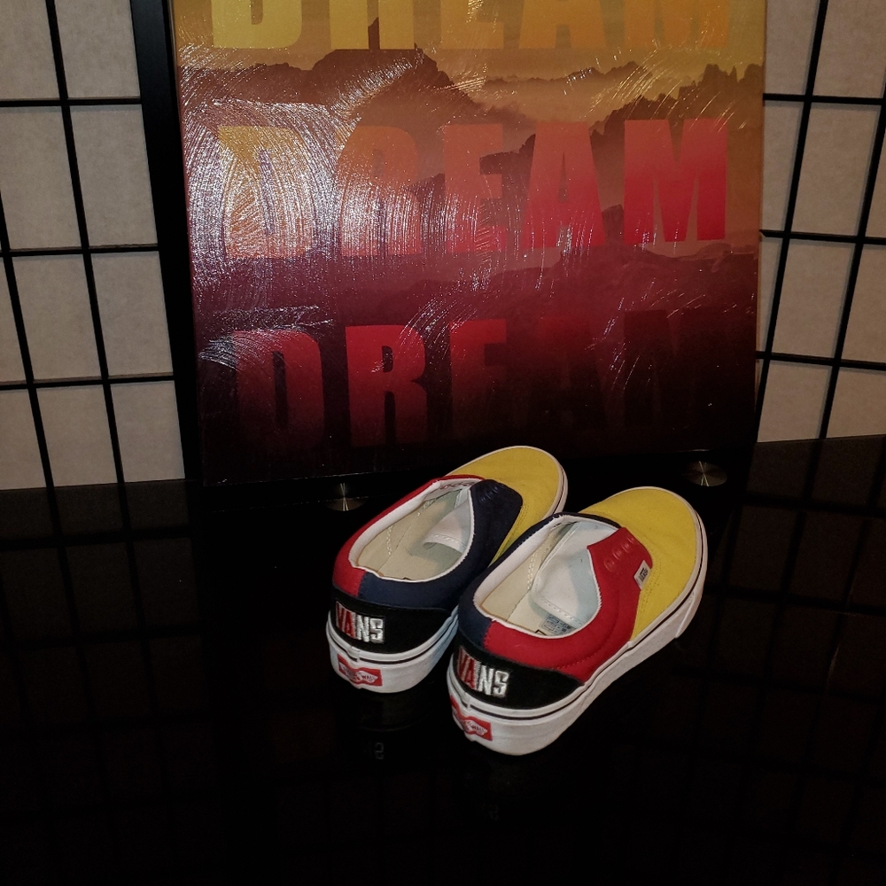 Vans - Picture 3 of 3